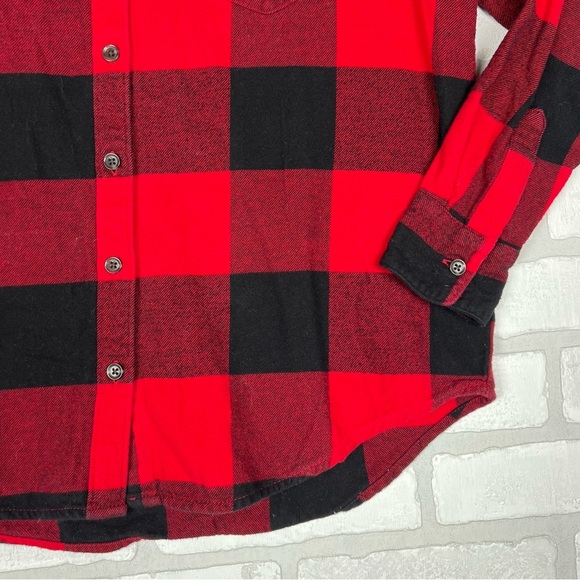 Beautiful Red / Black Flannel by Old Navy, Button Up, Size XS, Great Condition - Picture 2 of 10